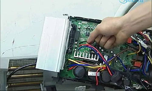 金水美的空调电话是多少